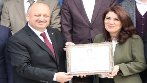 Ünye Belediye Başkanı Tavlı, görevine başladı