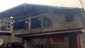 Yufka pişirirken evi yaktılar