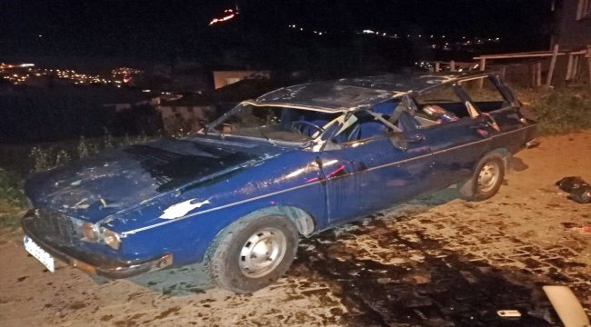 Amasya'da otomobil 3,5 metreden alt yola düştü: 2 yaralı