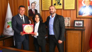 Bahçesindeki tarihi çeşmeyi müzeye bağışladı