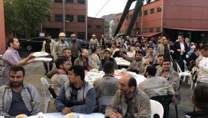 Madenciler iftar yaptı