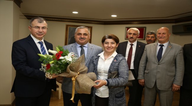 Muhtarlar Konfederasyonu Başkanı Aktürk'ten Vali Doruk'a ziyaret