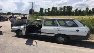 Amasya'da otomobil devrildi: 2 yaralı