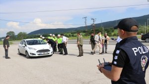 Bolu'da drone'lu trafik denetimi