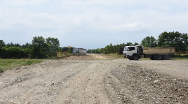 Düzce'de yol açma çalışmaları