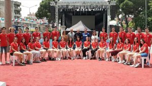HASAD İzmir'de festivale katıldı
