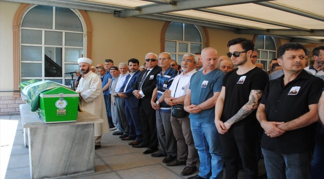 Heykeltıraş Yaman Civan'ın cenazesi toprağa verildi