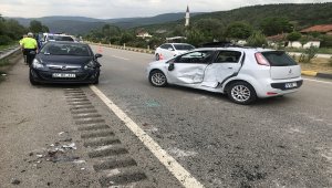 Karabük'te zincirleme trafik kazası: 4 yaralı