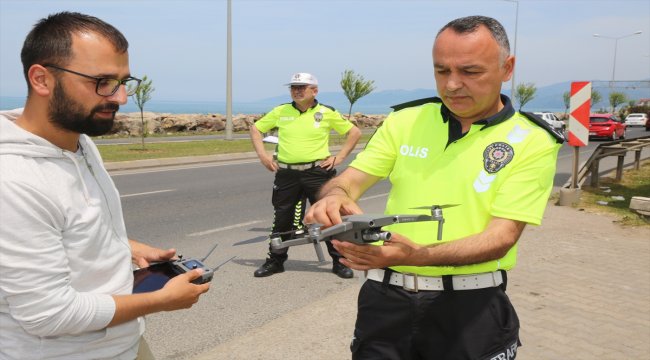 Karadeniz sahil yolunda bayram trafiği drone ile denetlendi