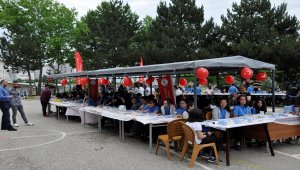 Kastamonu'da ortaokul öğrencileri imza günü düzenledi