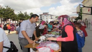 Kavak Merkez Atatürk İlkokulunda kermes