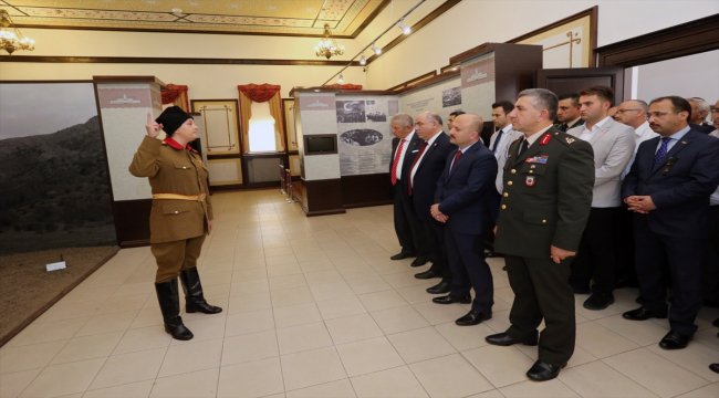 Abant yolunda iki otomobil çarpıştı: 4 yaralı
