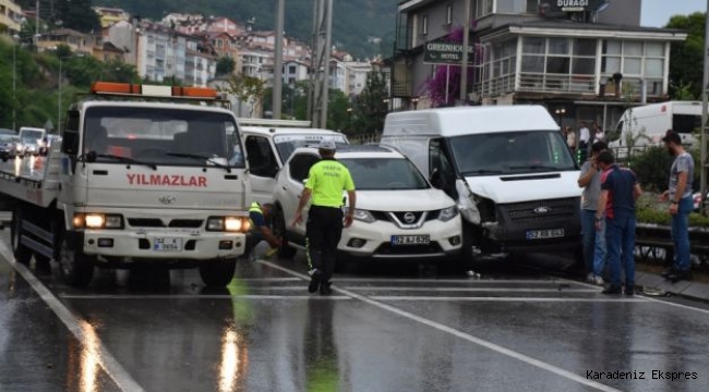 Ordu'da zincirleme trafik kazası: 4 yaralı