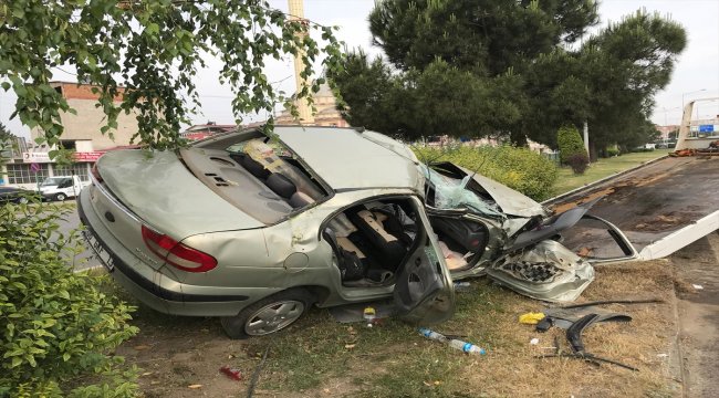 Samsun'da otomobil devrildi: 3 yaralı