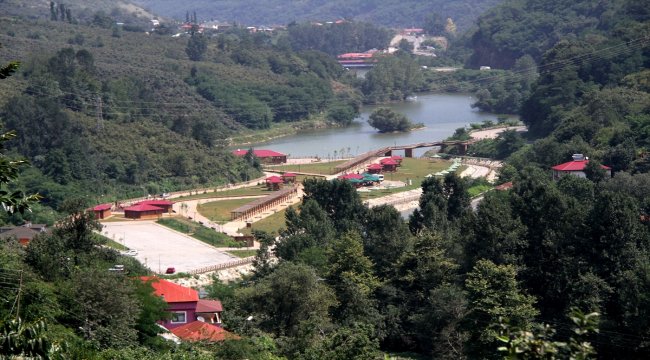 Sera Gölü yerli ve yabancı turistleri bekliyor