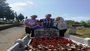 Sözleşme imzaladı, Trabzonspor sevdası uğruna ölen amcasına koştu