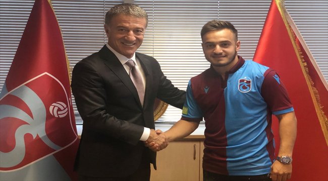 Trabzonspor, Yusuf Sarı ile sözleşme imzaladı