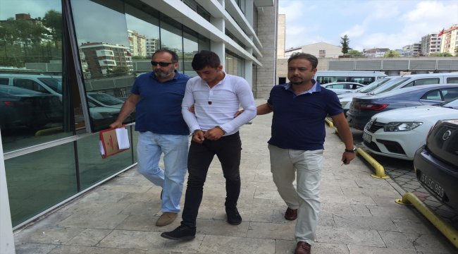 Arızalı motosikleti yardım etme bahanesiyle çaldığı iddiası
