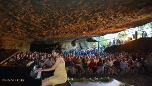 Cehennemağzı Mağaraları'nda konser