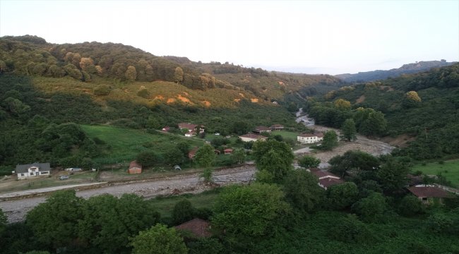 Düzce'deki su baskını ve toprak kayması