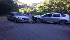 Giresun'da trafik kazası: 3 yaralı