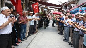 Kaymakamlar Kaya ile Atış esnaf duasına katıldı