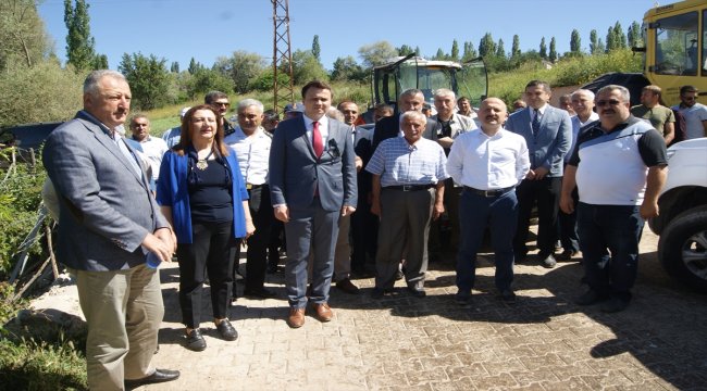 Köy yolları sıcak asfalt ile kaplanıyor