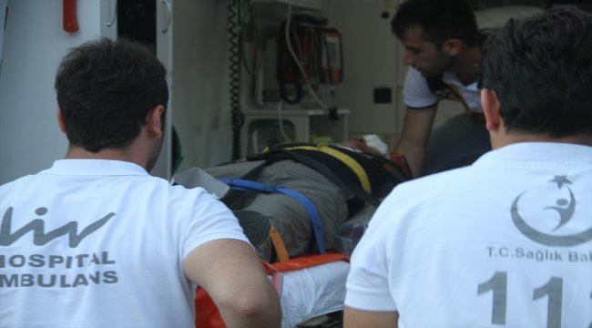 Paraşütçü çalılıklara takılıp uçuruma düştü