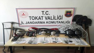 Tokat'ta kaçak kazı yapan 9 kişi yakalandı