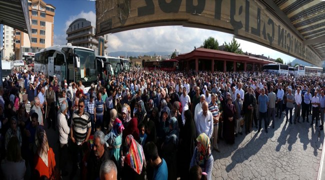 Tokat'tan ilk hac kafilesi uğurlandı