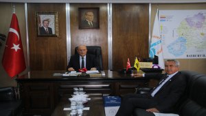UNESCO Türkiye Milli Komisyonu Başkanı Oğuz'dan Pekmezci'ye ziyaret