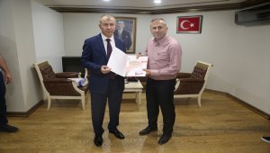 Artvin'de futbol antrenörleri belgelerini aldı