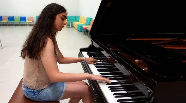 Artvinli genç piyanistler İtalya yolcusu
