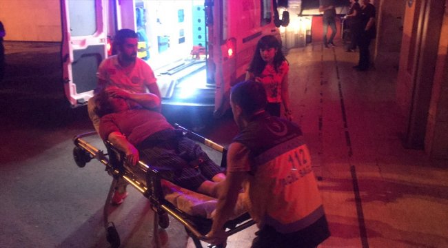 Ensesine isabet eden kurşunu taş zannetti