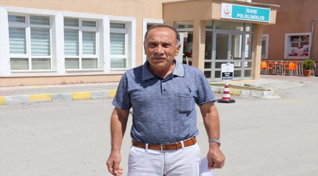 Sağlık çalışanlarıyla uzlaşmak için kamera karşısında özür diledi