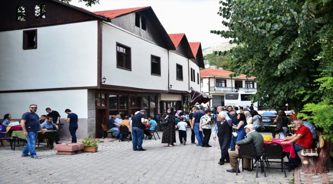 Tarihi Tamzara Mahallesi turizmle yaşıyor