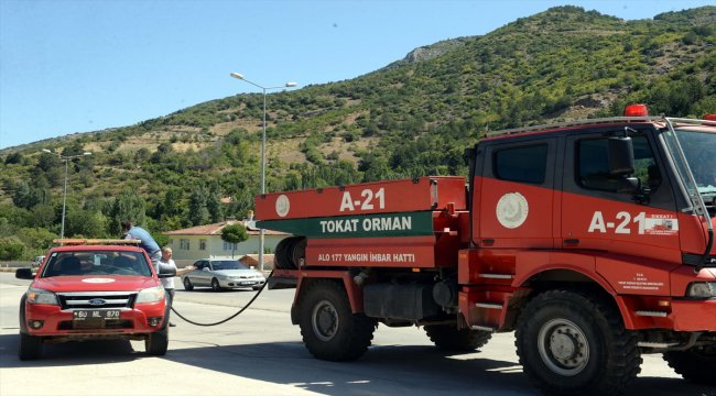 Tokat'ta çıkan orman yangını büyümeden söndürüldü