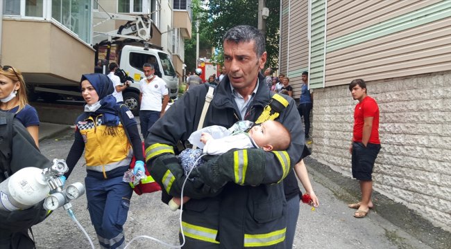 Yangında dumandan etkilenen bebek tedaviye alındı