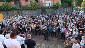Kanalizasyon hattına düşen koçu itfaiye kurtardı