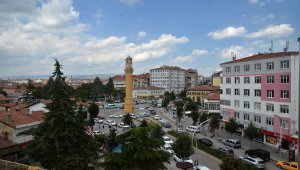 Çorum'daki saat kulesinin kadranı bakıma alındı