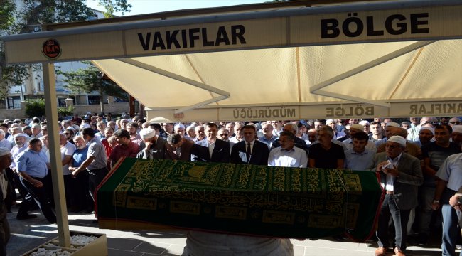 Trafik kazasında ölen müftü son yolculuğuna uğurlandı