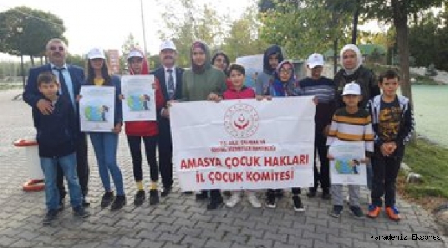 Amasya'da Çocuk Hakları Komitesi Üyesi çocukları cam ve plastik atıkları topladılar