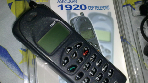 Yıl 1994 Türkiye, Aselsan 1919 marka ilk yerli Cep telefonunu üretir