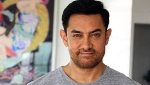 Hindistanlı sanatçı Aamir Khan'dan harika bir yardım yöntemi 