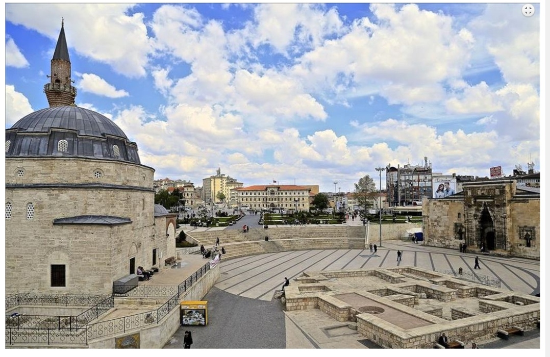 Sivas’ta 800 yıllık cami AVM için yok ediliyor
