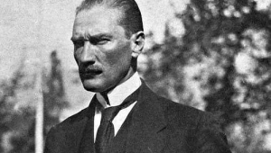 ATATÜRK BİZDEN BİRİDİR..!