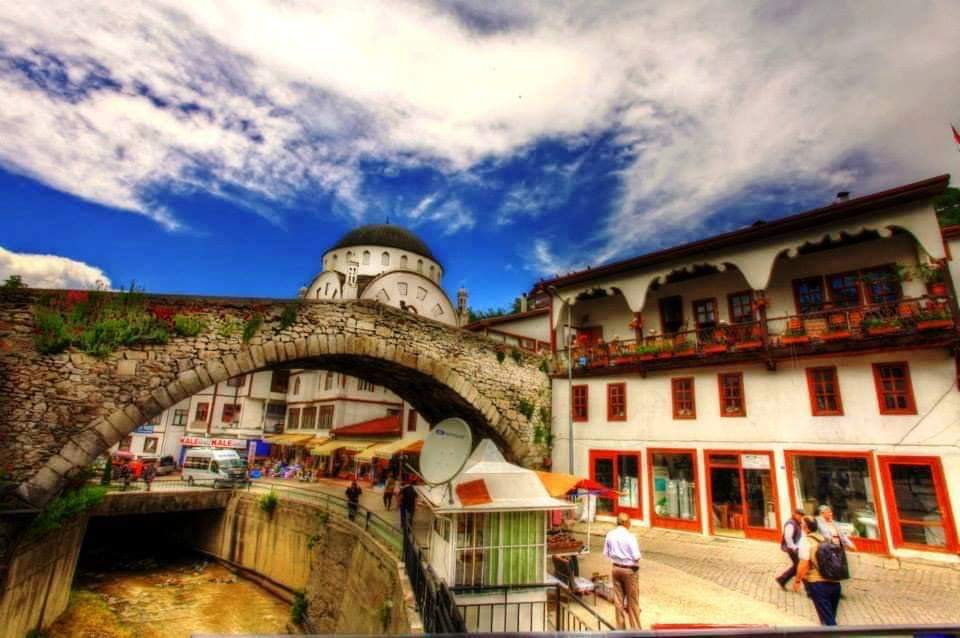 LEYLEKLİ (YILANLI) KÖPRÜ