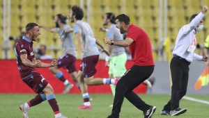 Trabzonspor'un 2-1 lik Fenerbahçe galibiyeti şehri havaya soktu