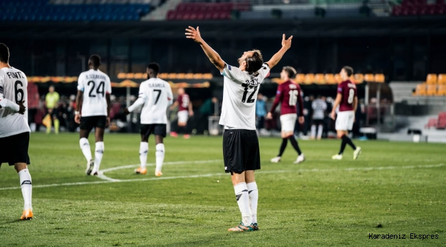 Avrupa'daki Futbol Temsilcilerimizden Yusuf Yazıcı UEFA Avrupa Ligi Maçında Yıldızlaştı