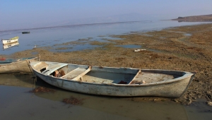 'Kuş cenneti' Marmara Gölü'nde derinlik 40 santimetreye düştü